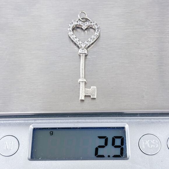 Vintage NF Thailand Sterling Silver 925 Cubic Zirconia Skeleton Key Pendant - Picture 7 of 7